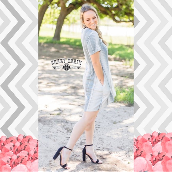 The Drover Pocket Dress in Grey Serape - Picture 2 of 4